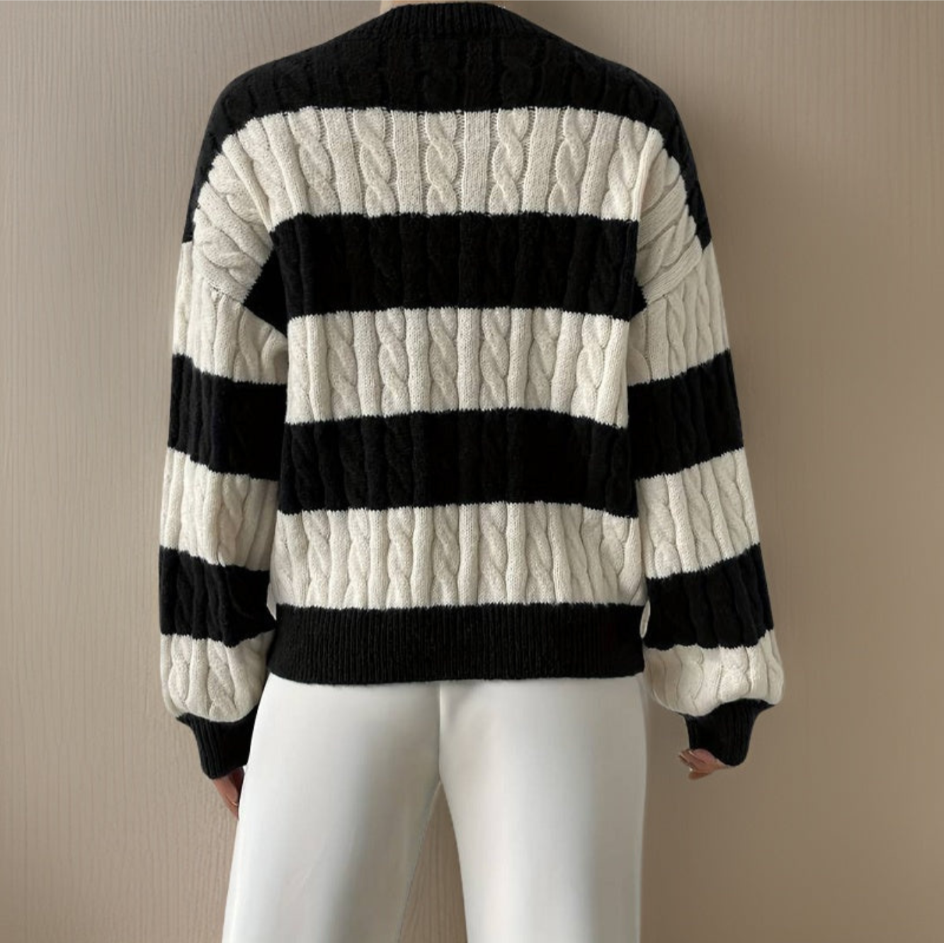 R&B | Langarmpullover für Frauen Schwarz Weiß