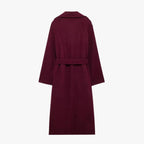 R&B | Eleganter Trenchcoat in Bordeauxrot mit Gürtel