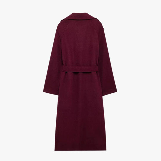 R&B | Eleganter Trenchcoat in Bordeauxrot mit Gürtel