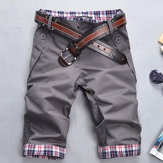 R&B – Hochwertige Shorts mit Gürtel und Karomuster