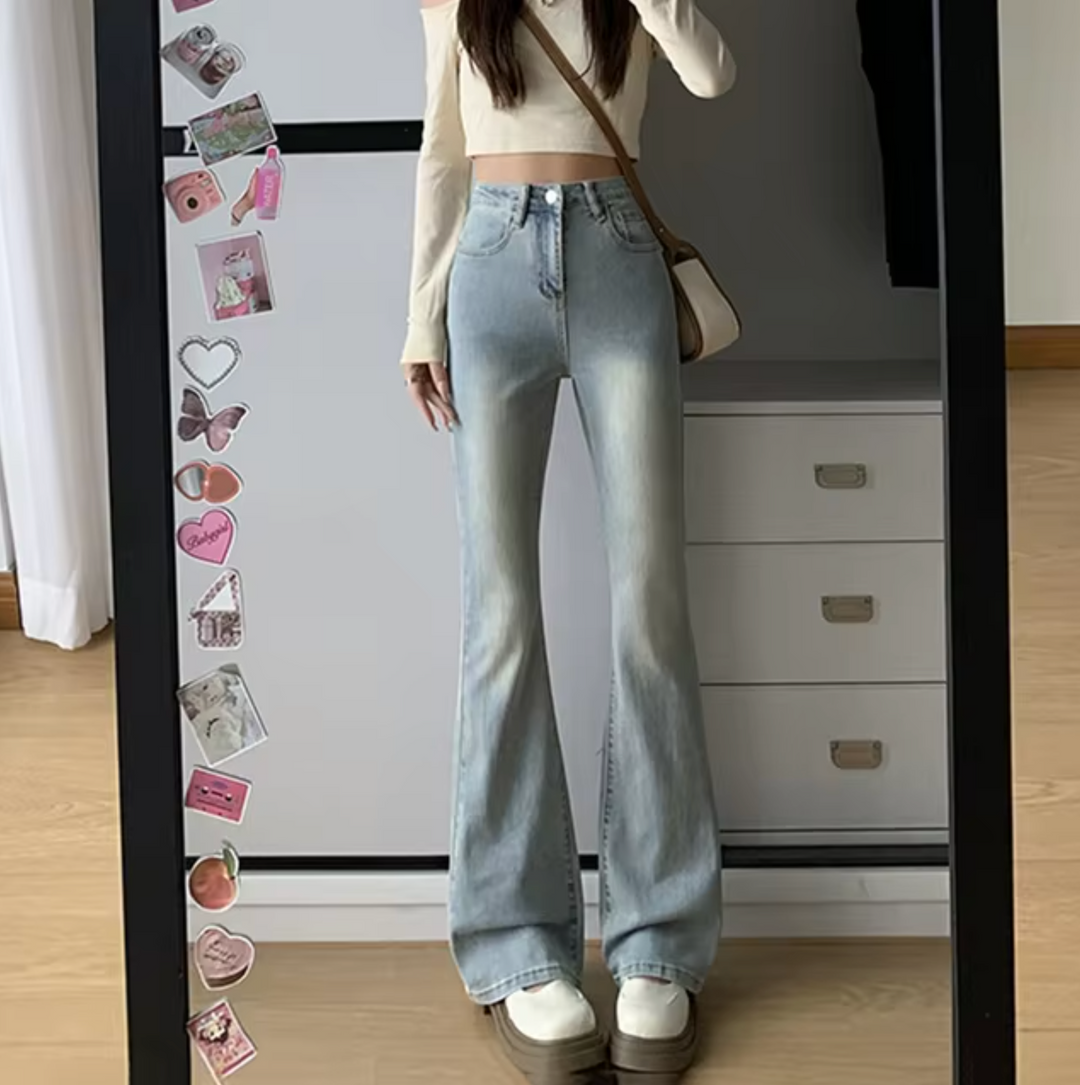 R&B | Schicke High-Waist-Schlagjeans für Damen