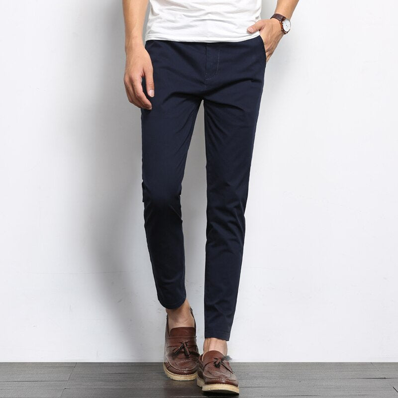 R&B – Schöne moderne Chinos