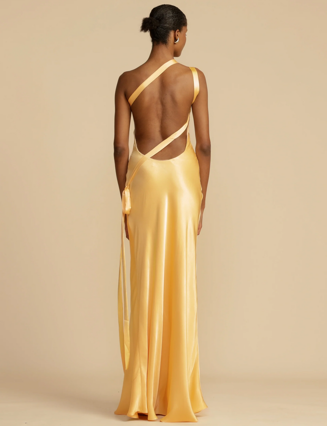 R&B | Satin Kleid - Luxus Glanz - Perfekt für Sommerveranstaltungen