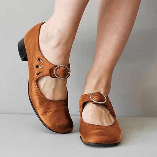 Schicke Ledersandalen R&B