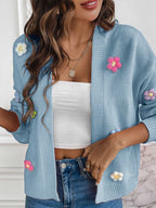 R&B | Strickcardigan mit Blütendetails Offene Vorderseite Feminin und Stylisch