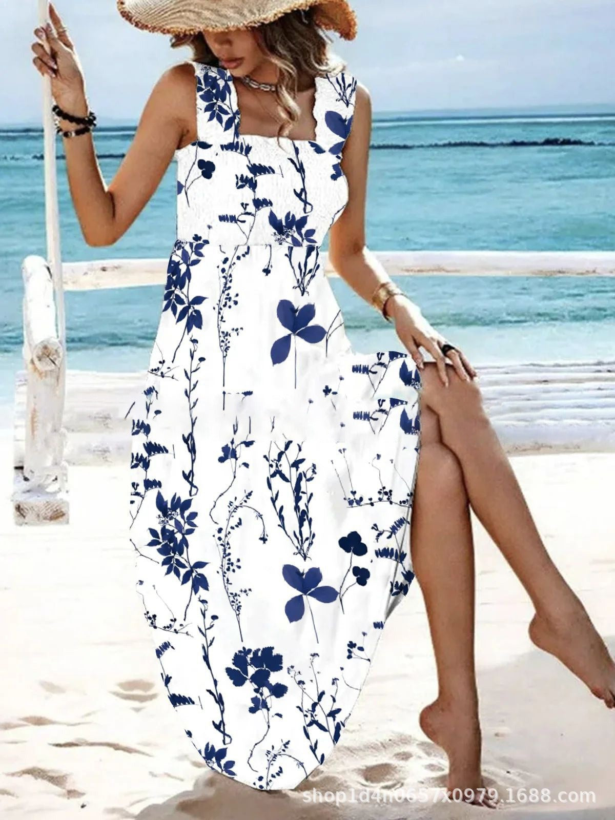 R&B | Bedrucktes Brustwickelkleid im Urlaubsstil
