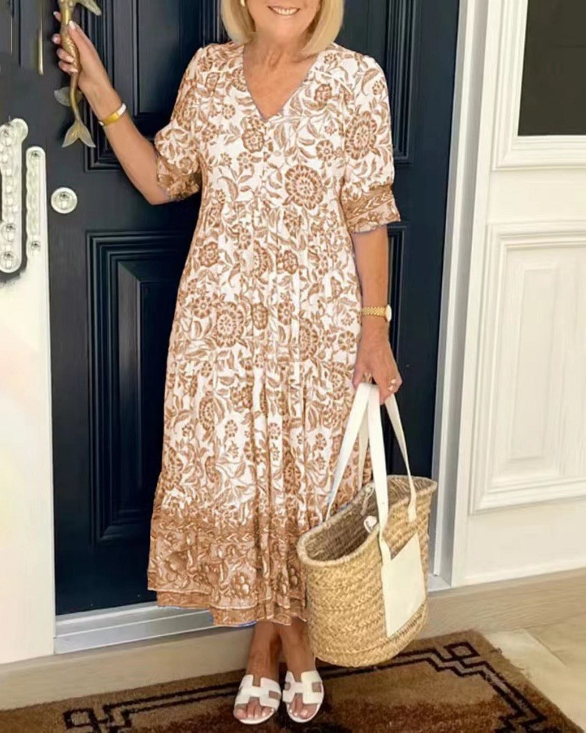 R&B | Kleid mit V-Ausschnitt und Print in Übergröße