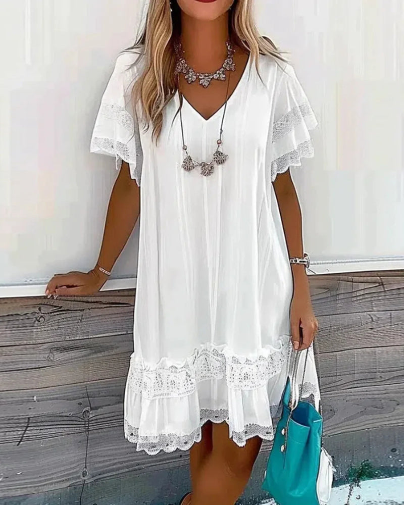 R&B | Einfarbiges Kleid mit Kurzen Ärmeln und Spitzeneinsätzen