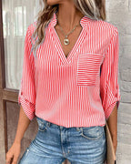 R&B | gestreiftes Shirt mit V-Ausschnitt und Brusttasche