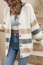 R&B | Mehrfarbig gestreifte Fuzzy-Strickjacke mit Knopfleiste