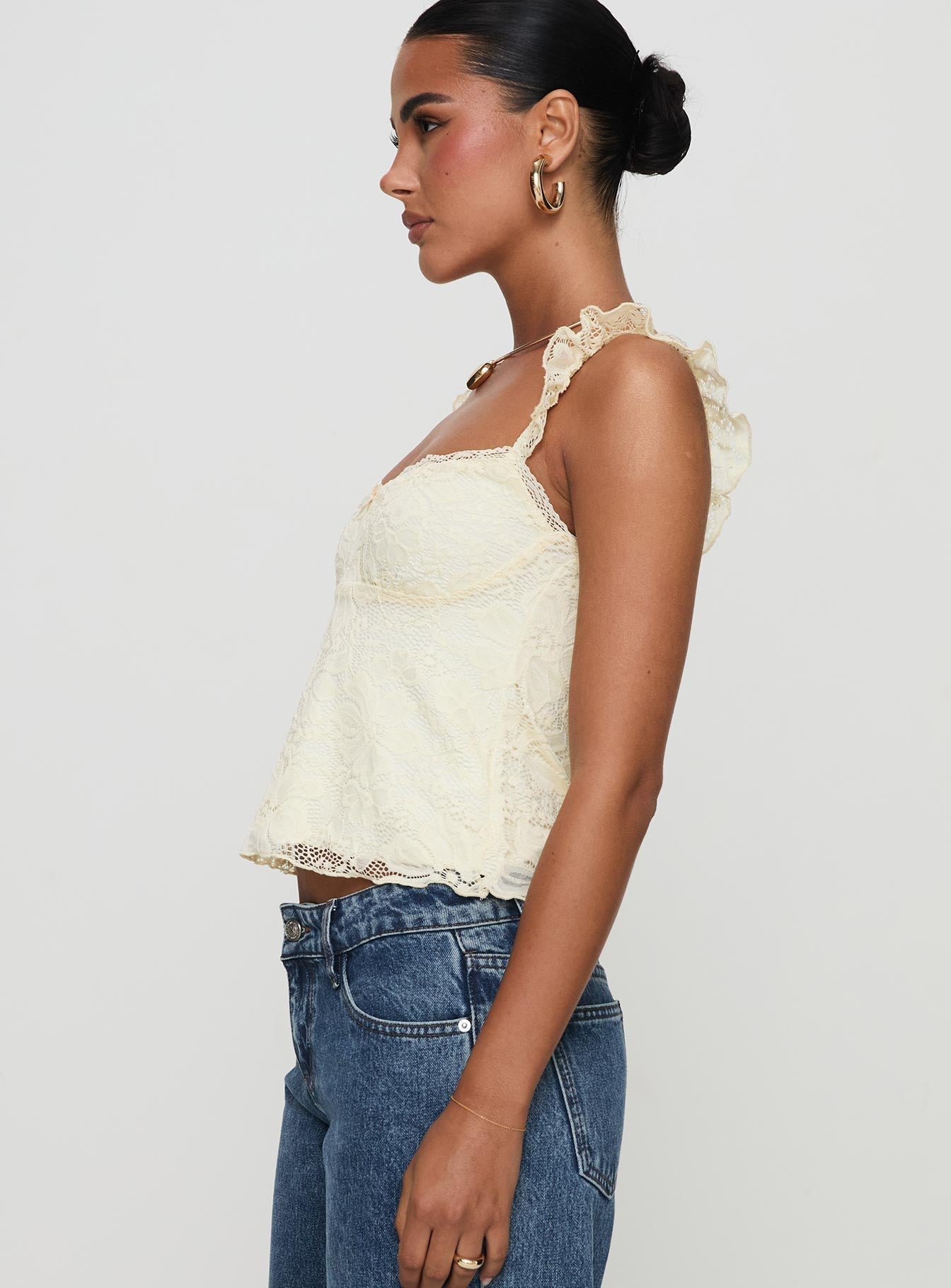 R&B | Damen Zartes Spitzenoberteil Elegantes Design