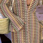 Langärmliges Häkel-Maxikleid mit Streifenmuster