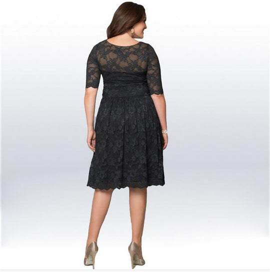 Damen Traumhaftes Spitzenkleid mit elegantem Rock und raffinierten Details R&B