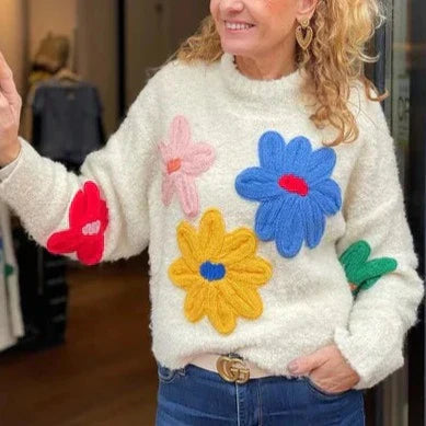 R&B | Blütenstrickpullover für gemütlichen Saisonstil