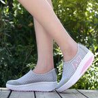 Damen nan leichter Netz-Slipper mit ergonomischer Keilsohle und stoßdämpfender Zwischensohle R&B