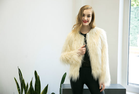 Damen Flauschige Kurzjacke mit elegantem Schnitt und weichem Fellgefühl R&B