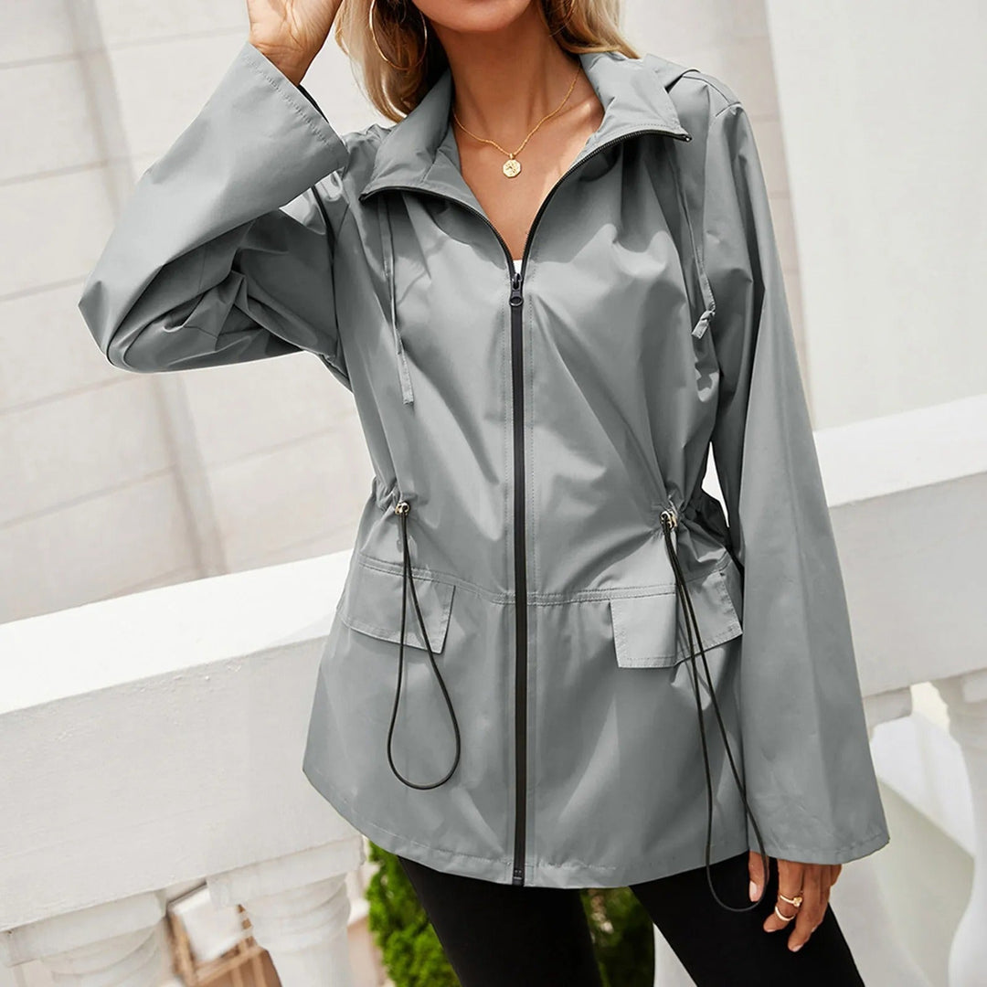 R&B | Modern geschnittene wasserdichte Damenjacke