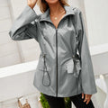 R&B | Modern geschnittene wasserdichte Damenjacke