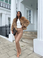 R&B | Hochwertige Kunstfell Jacke Edles Design für Eleganz und Komfort
