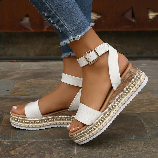 R&B | Sommer Sandalen mit Schnallenriemen und Plateau