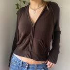 R&B | Gemütlicher Kapuzenstrickcardigan mit Knopfleiste Vorne