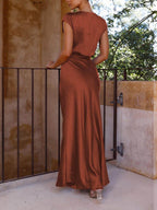 R&B | Satin-Fishtail-Maxikleid mit V-Ausschnitt für Damen