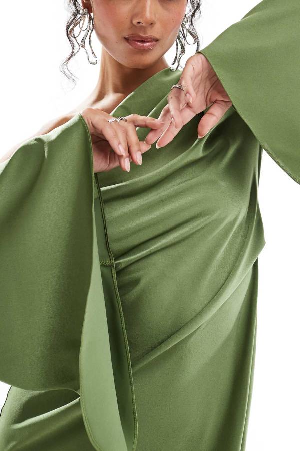 R&B | Zayla Satin Asymmetrisches Ein Schulter Glockenärmel Schlitz Maxi Kleid