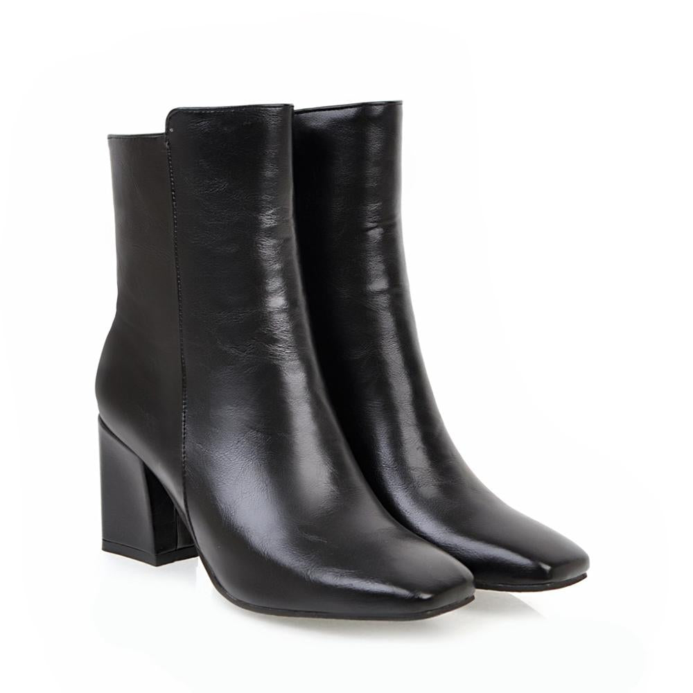 Stiefeletten mit hohem Absatz