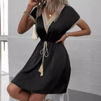 R&B | Kleid mit V-Ausschnitt aus Spitze