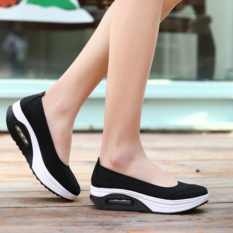 Damen Bequeme Slip-On Schuhe mit dämpfendem Fußbett und atmungsaktiver Oberfläche