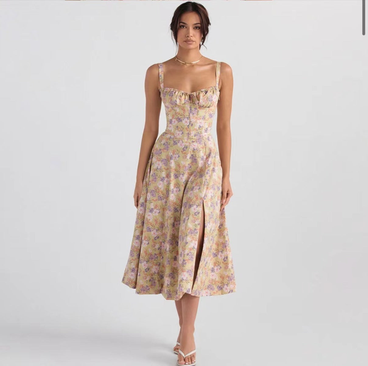 R&B | Floraler Strapsrock mit Schnürsenkeln und Neckholder mit hohem Schlitz