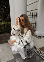 R&B | Kräftiger Strickpullover Kontrastierendes Design Warm und Zeitgemäß