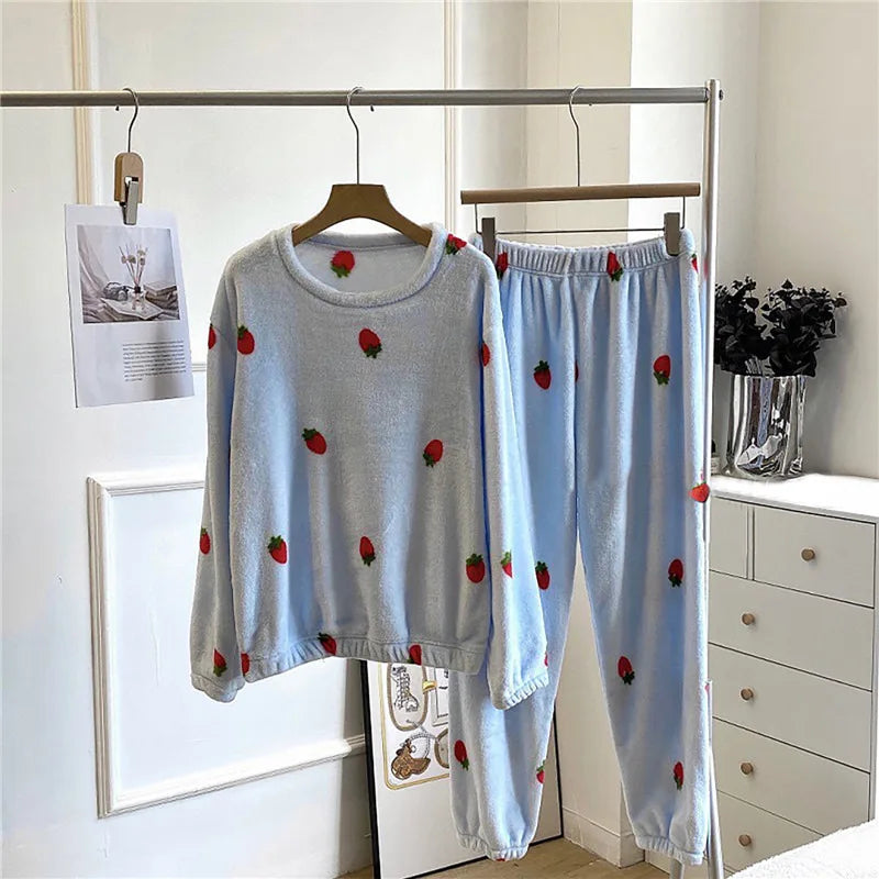R&B | Fleece Komfort Schlafanzug - Süß, warm und bequem in 7 trendigen Varianten