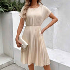 R&B | Einfarbig Plissierter Kurzarmkleid