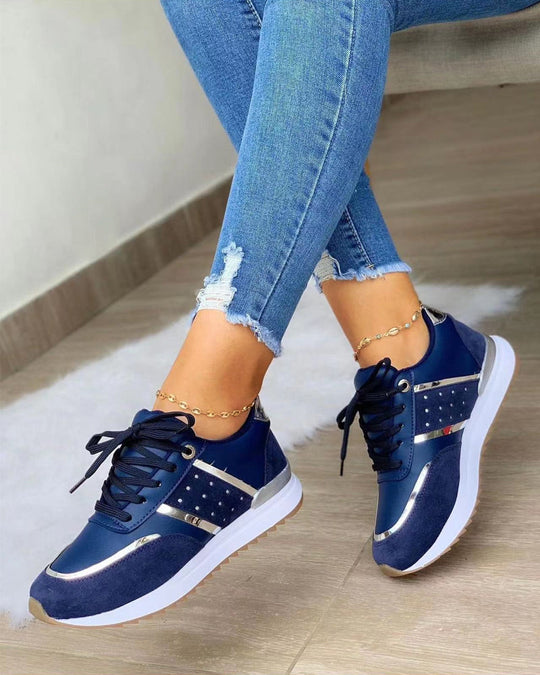 R&B - Sneakers mit dicker Sohle und Metall-Emblem