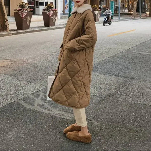 R&B | Stylische Übergroße Steppjacke mit Pelzkragen und Knöpfen Ideal für Herbst/Winter