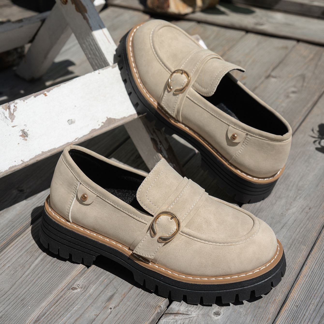 Damen-Slipper im komfortablen Retro-Brit-Design R&B R&B