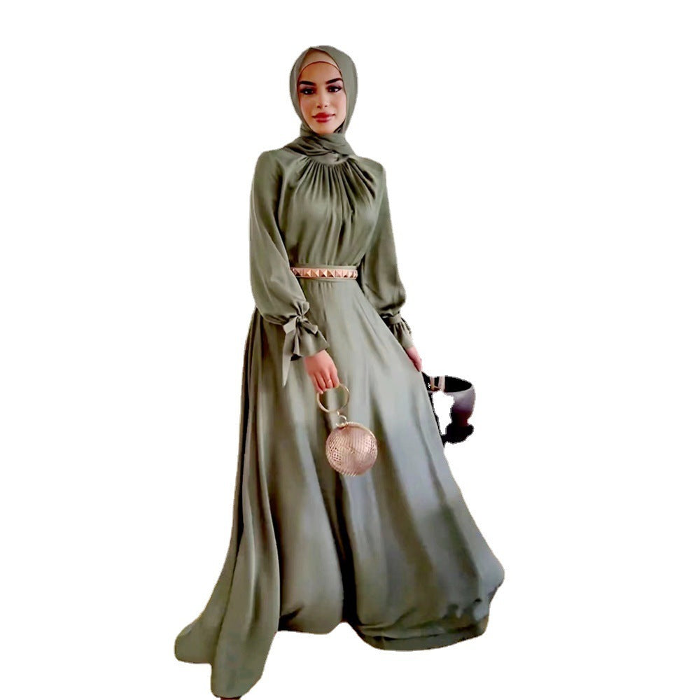 R&B | Elegant Satin GR&Bundenes Kleid