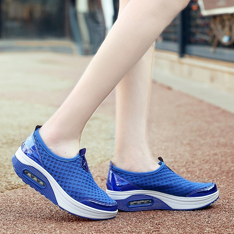 Damen bequeme Slip-On Sneakers mit atmungsaktivem Mesh-Obermaterial und innovativer Dämpfung