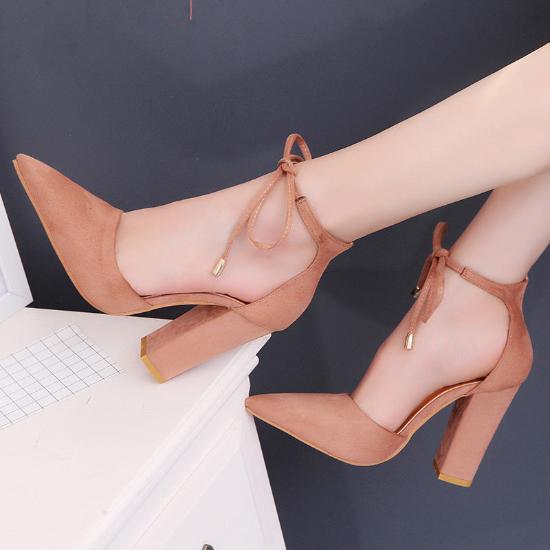 Damen nan spitz zulaufende Pumps mit Knöchelband zum Binden und skulpturellem Blockabsatz R&B