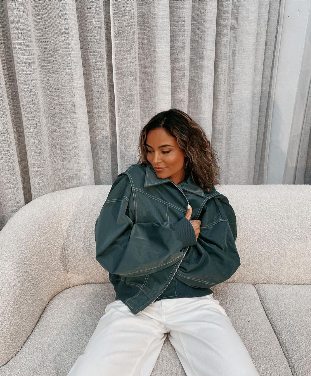 R&B | Oversized Bomberjacke Stilvoll und Wärmeresistent Perfekt für Herbst und Winter