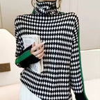 R&B | Eleganter Pullover mit schwarz-weißem Karomuster