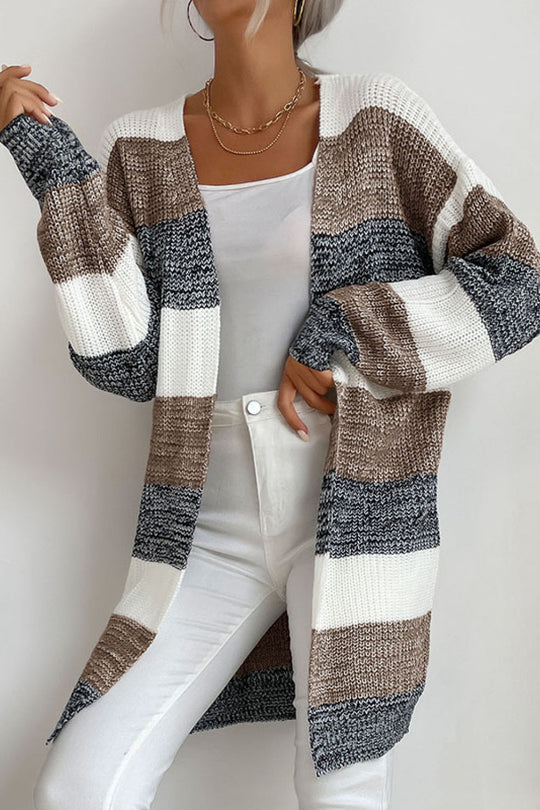 R&B | Einfache und Stilvolle Strickjacke