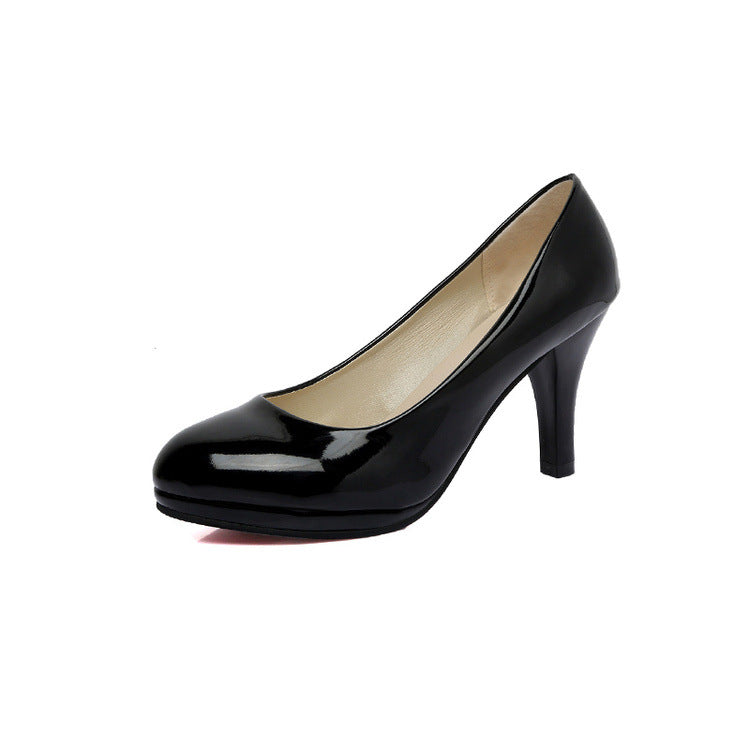 Damen Hochglanz Pumps mit komfortabel geformtem Fußbett und elegantem Blockabsatz R&B