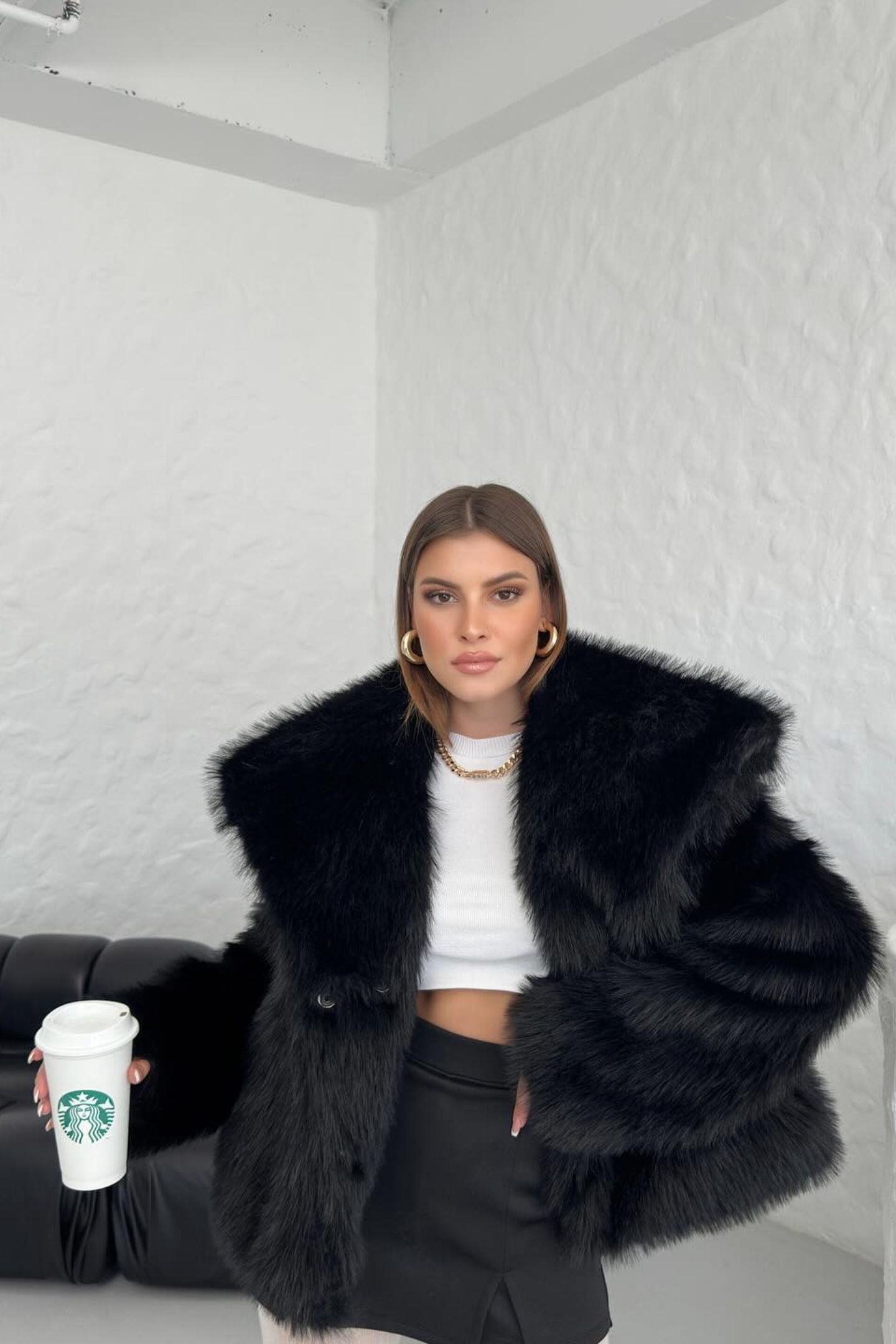R&B | Faux-Fur-Schalkragenjacke