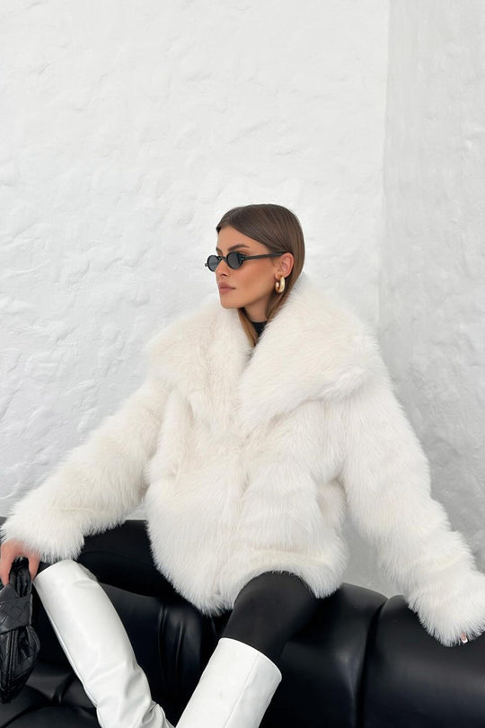 R&B | Faux-Fur-Schalkragenjacke