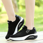 Damen Sneakers mit atmungsaktivem Netzdesign und dämpfender Sohle