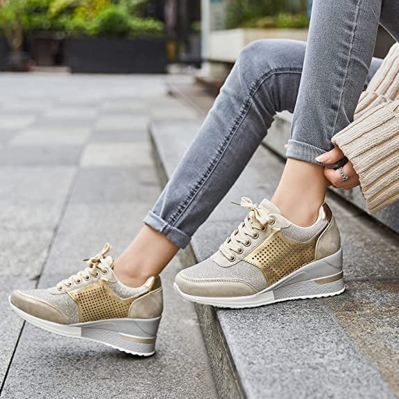 High-Heel-Sneaker mit Keilabsatz