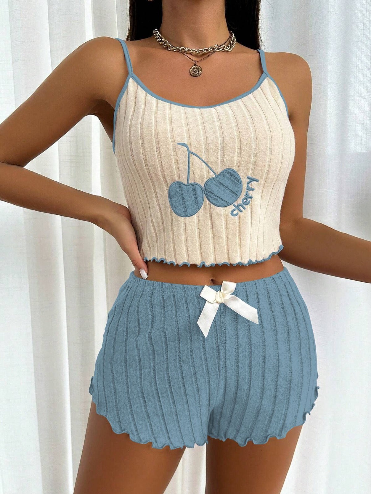 R&B | Bestickte Weste Shorts Set