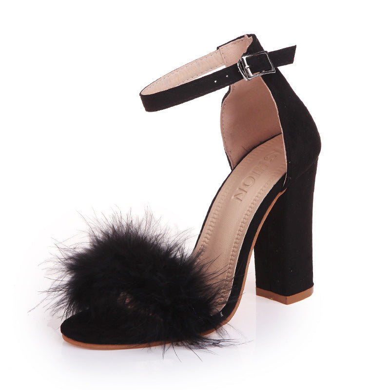 Damen Elegante und modische Sandalen mit plüschigem Riemen R&B